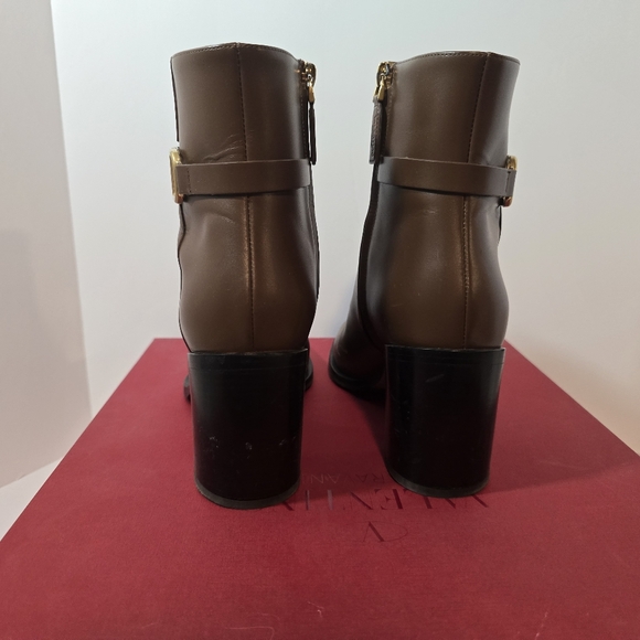 Valentino V Logo Boots - Picture 7 of 16
